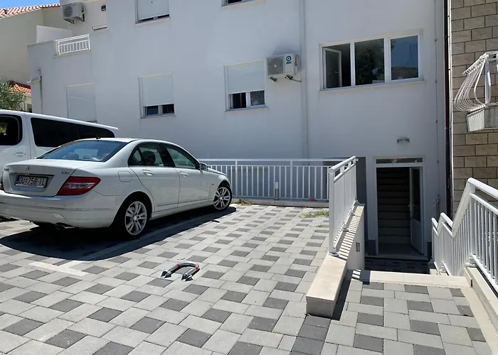 Zrinka Apartamento *